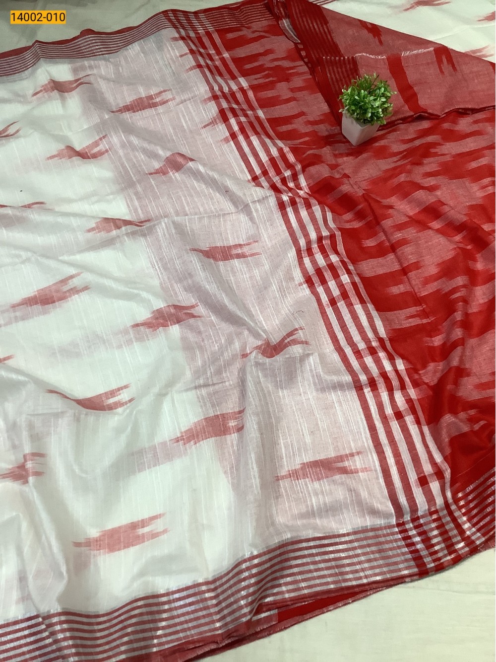 White With Red Ikkat Linen Cotton Saree