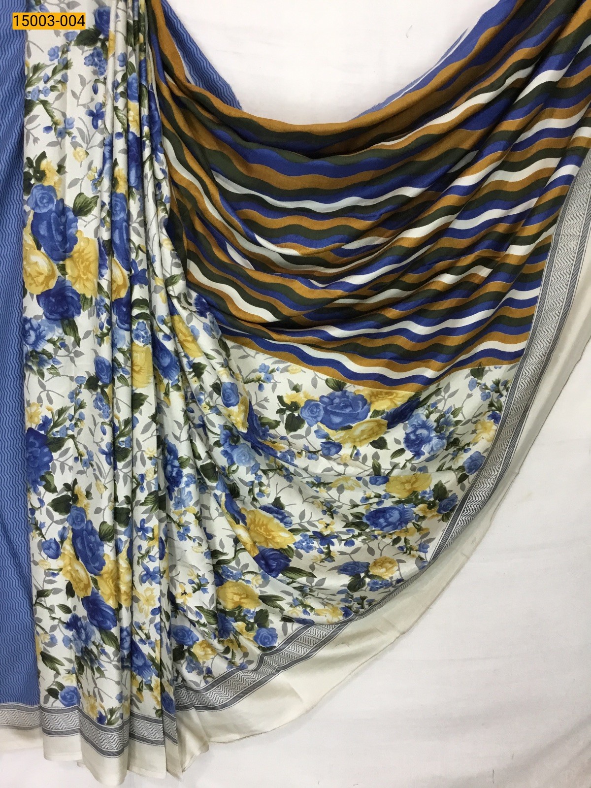 Sandal with Blue Floral crepe sarees