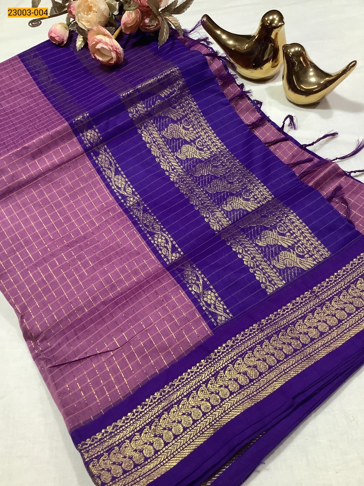 Onion pink Checked Kalyani Cotton Saree