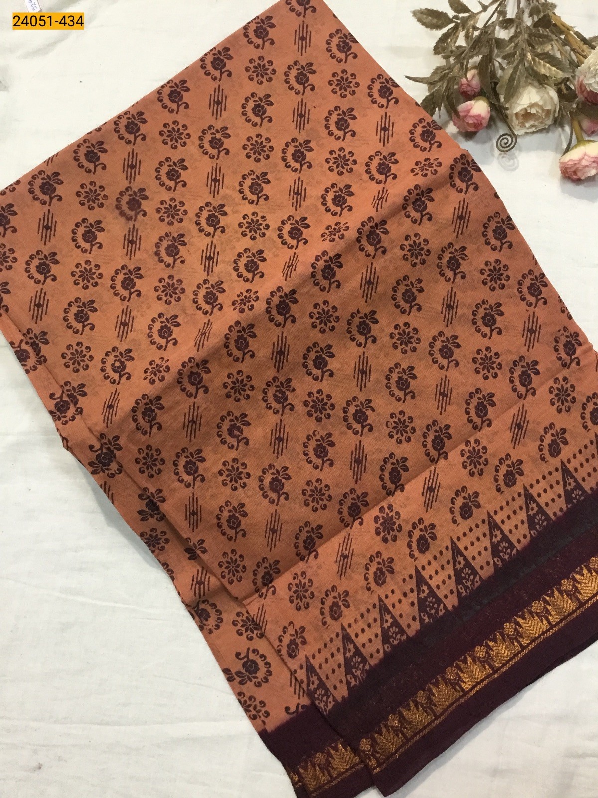 Rust Orange With Maroon Sungudi Cotton Printed Saree