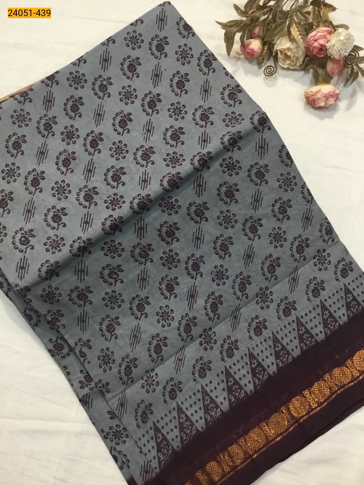 Gray With Brown  Sungudi Cotton Printed Saree