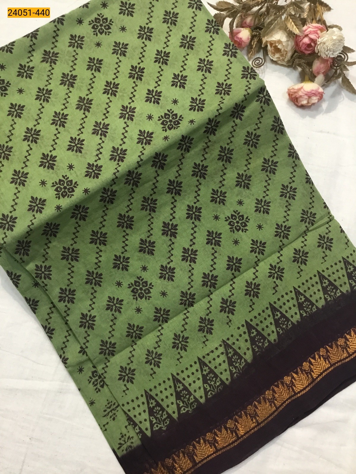 Green With Brown Sungudi Cotton Printed Saree