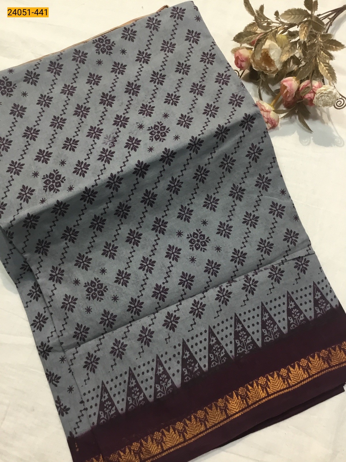 Gray With Brown  Sungudi Cotton Printed Saree