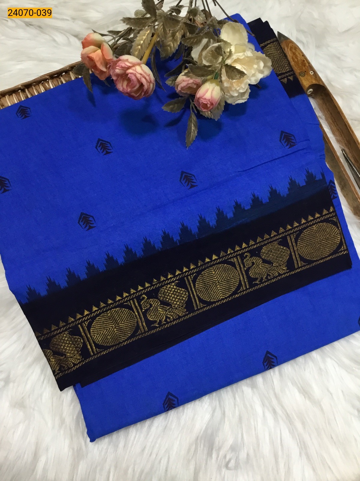 Royal Blue Sungudi Pure Cotton Saree