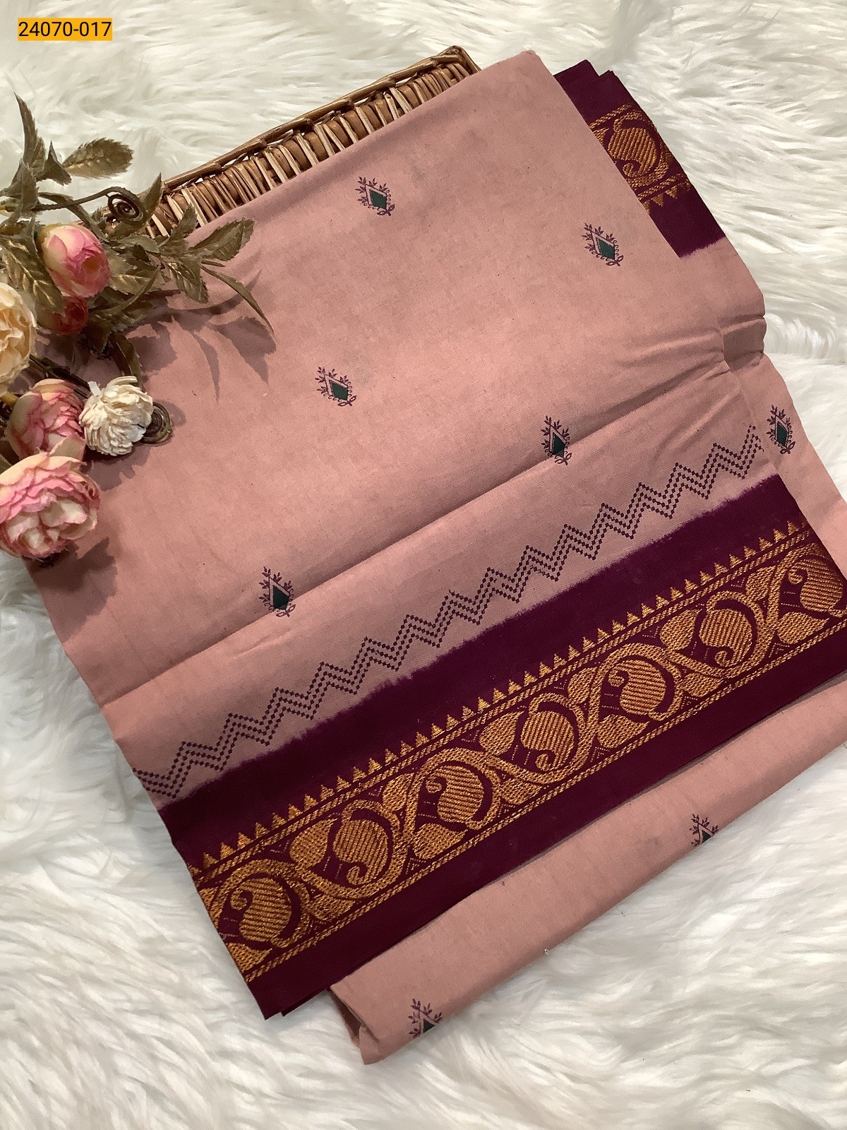 Onion Pink Printed Sungudi Pure Cotton Saree