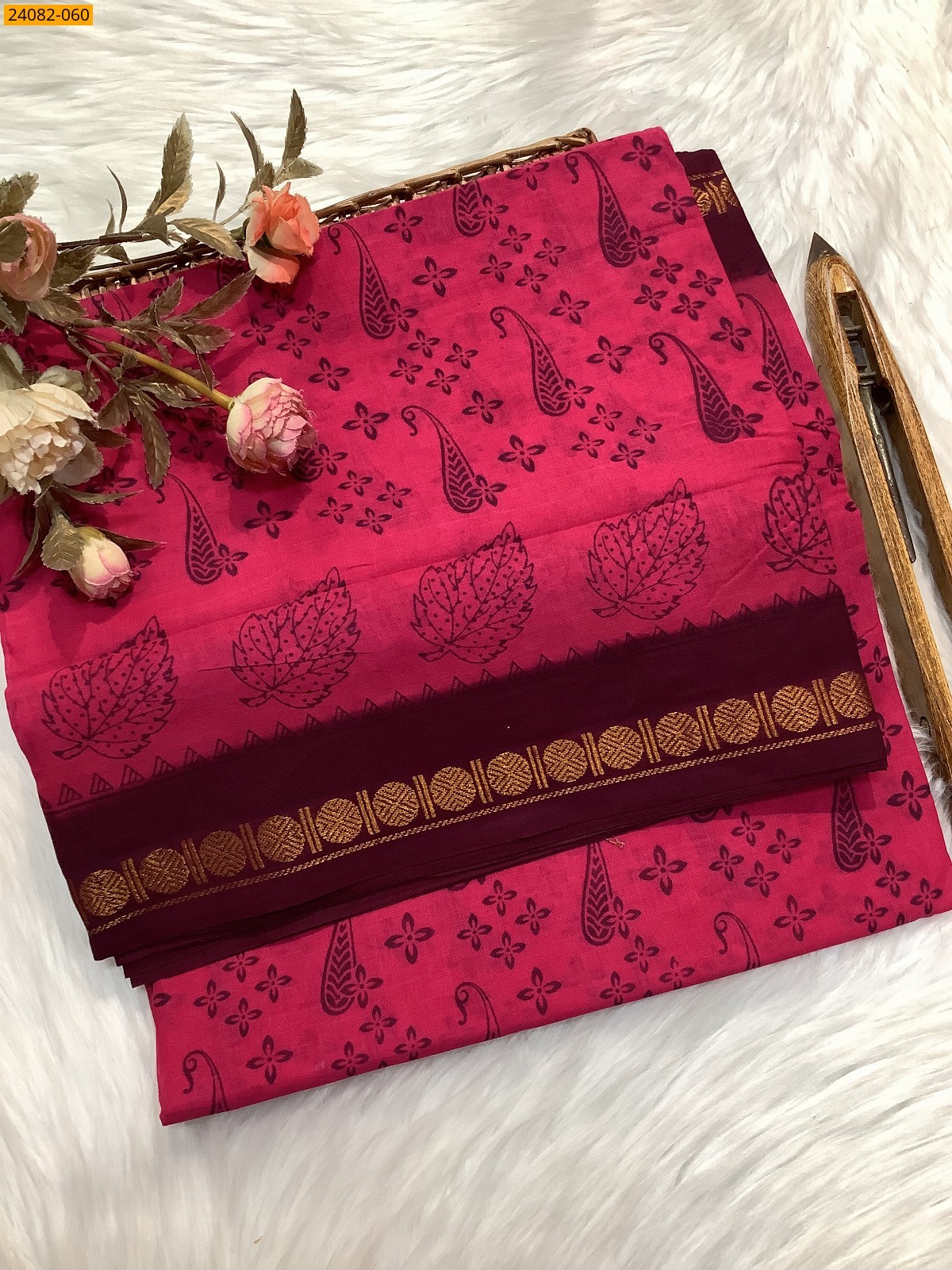 Dark pink Sungudi Cotton printed saree 