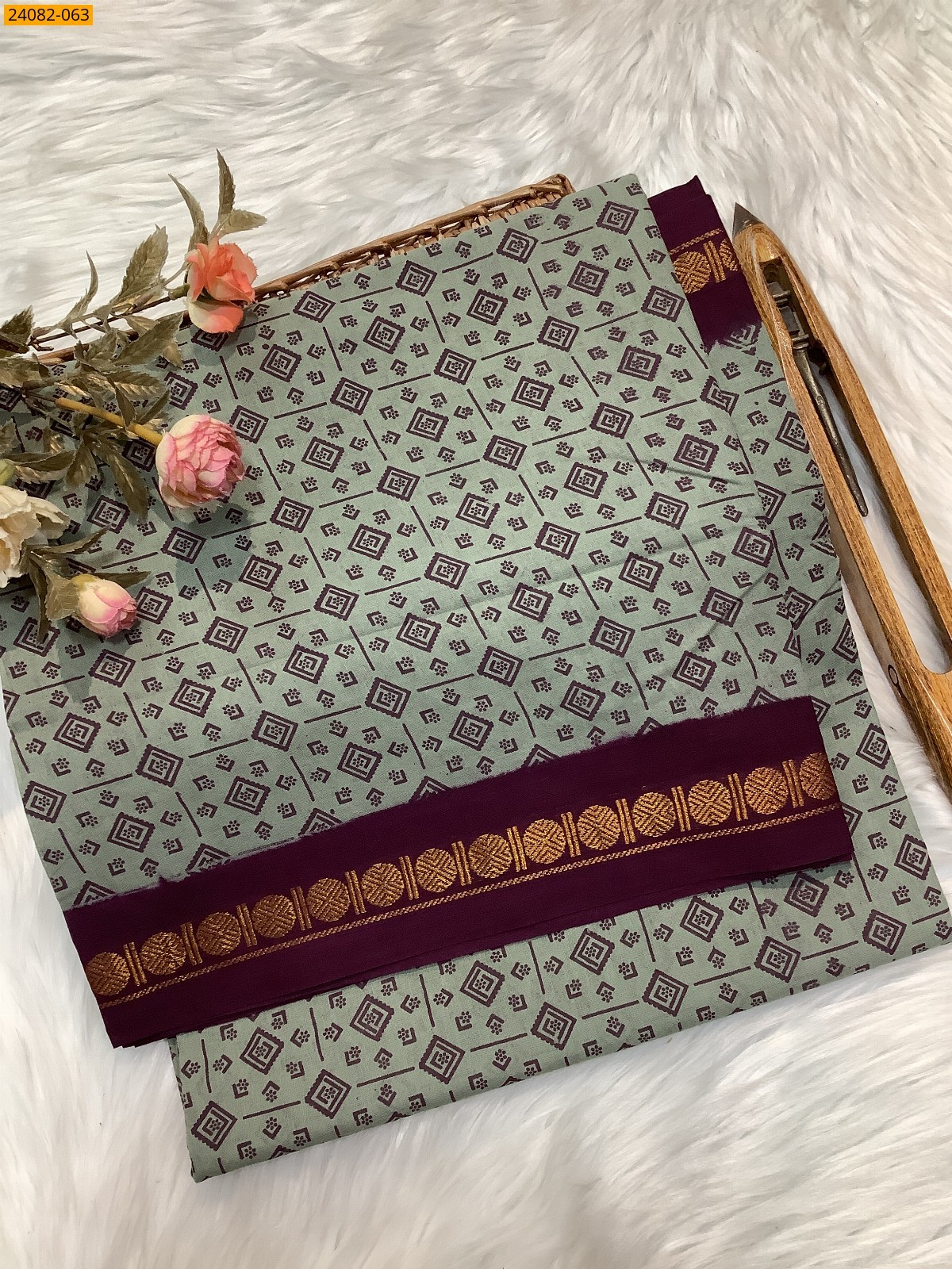 Grey Sungudi Cotton printed saree 