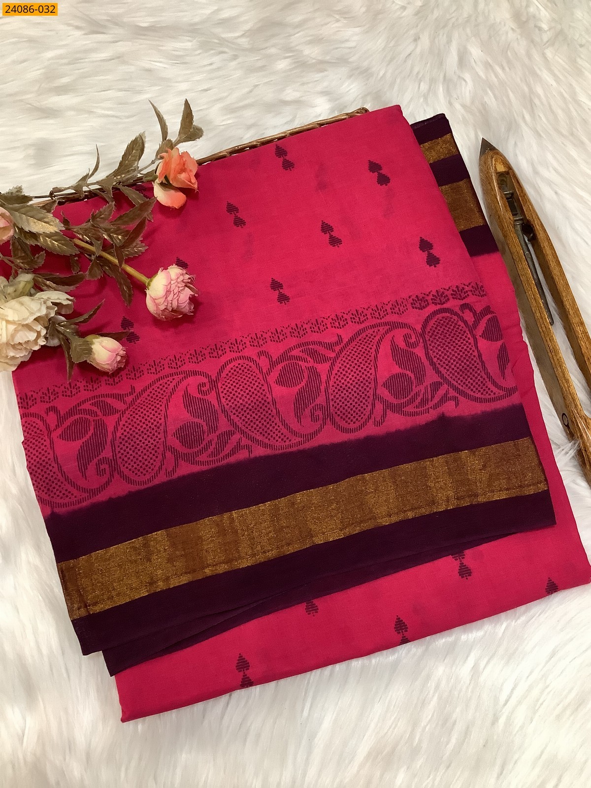 Dark Pink Cotton printed sarees