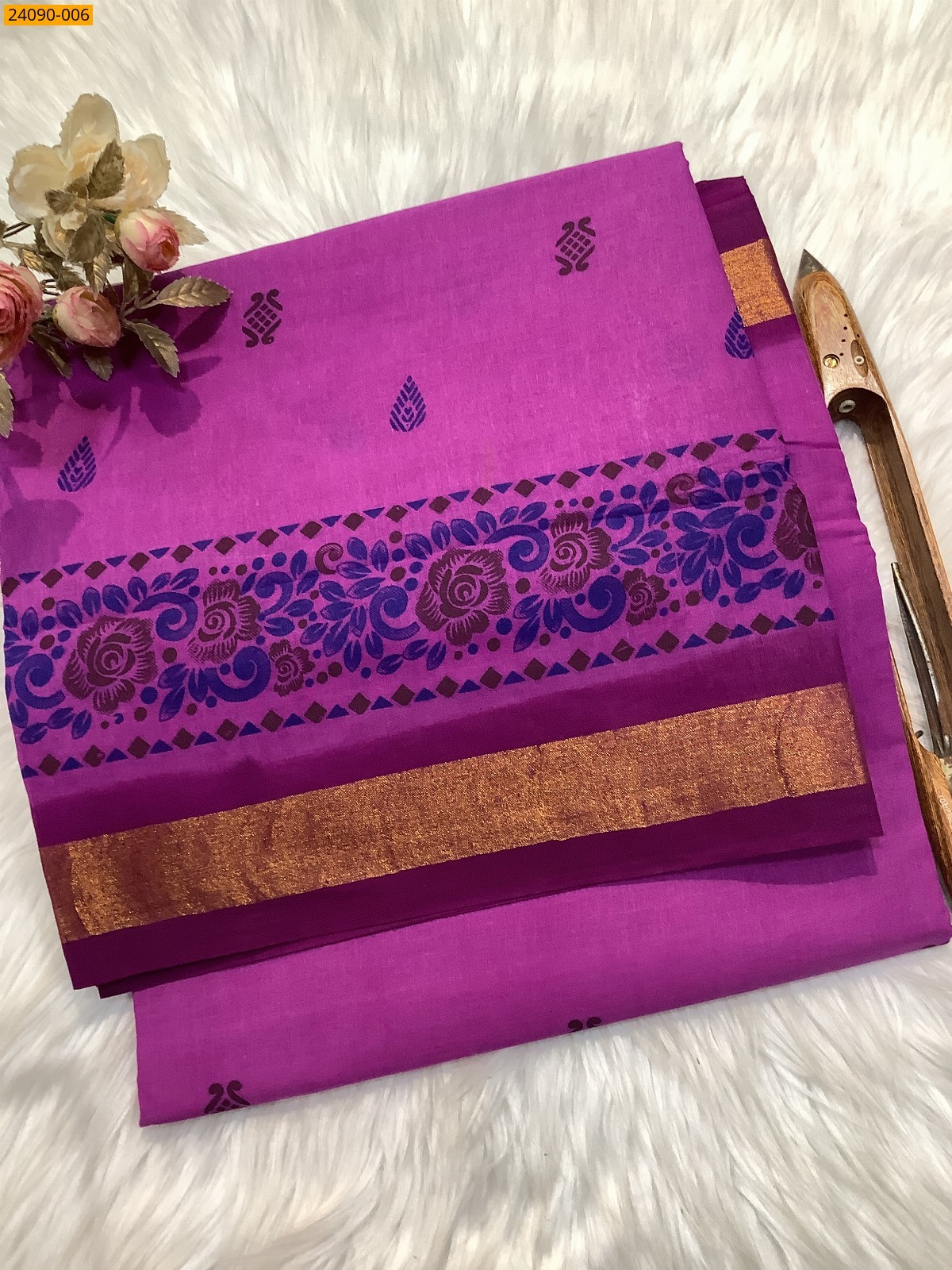 Magenta Cotton printed saree
