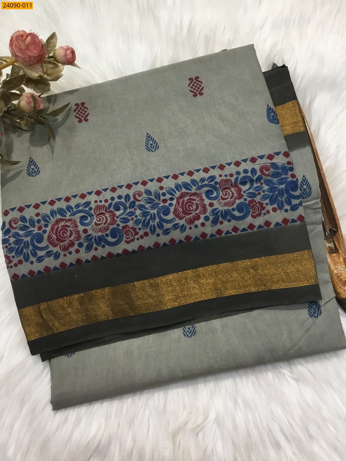 Gray Cotton printed saree