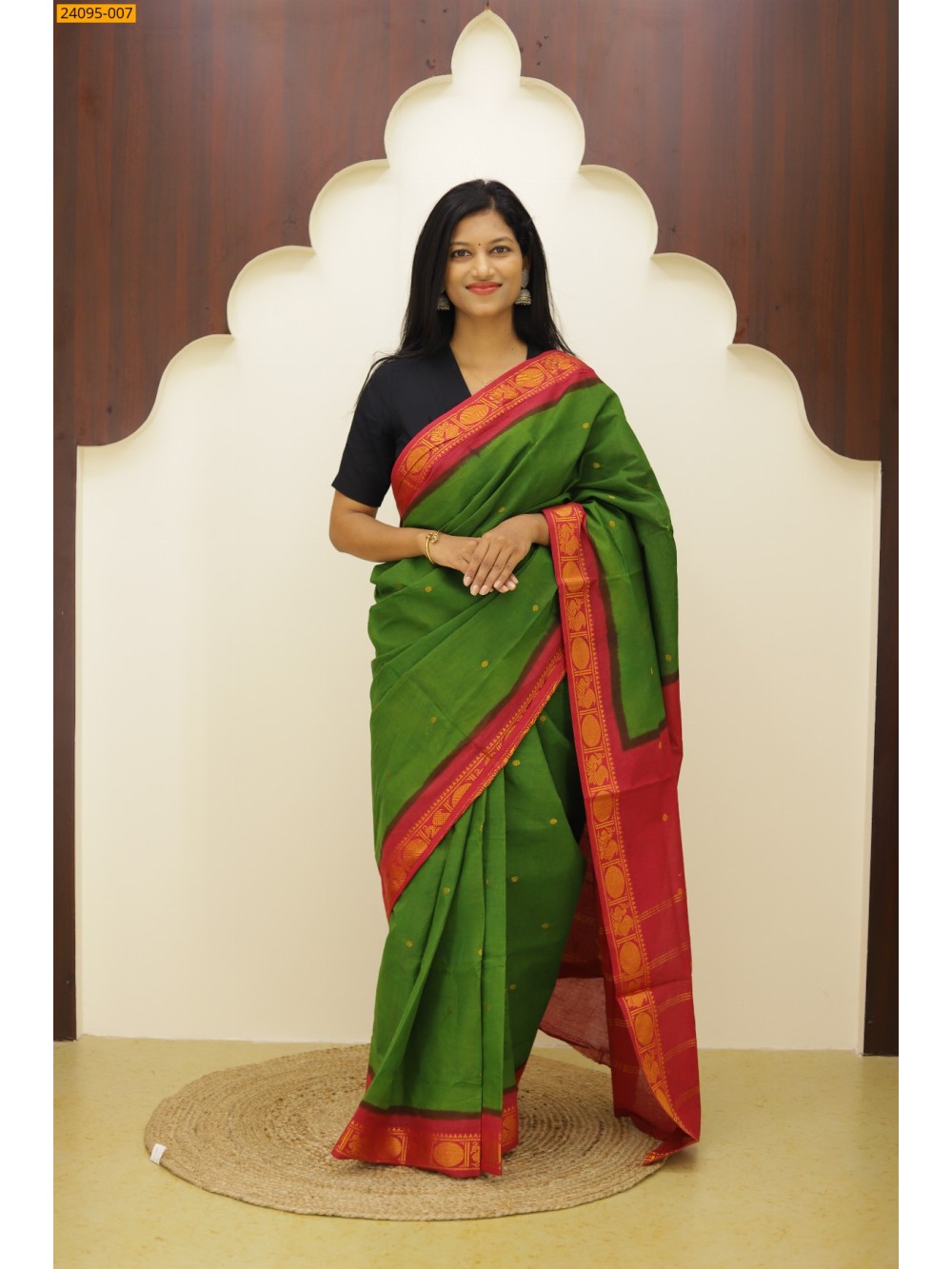 Green Sungudi Cotton Putta Saree Green Sungudi Cotton Putta Saree