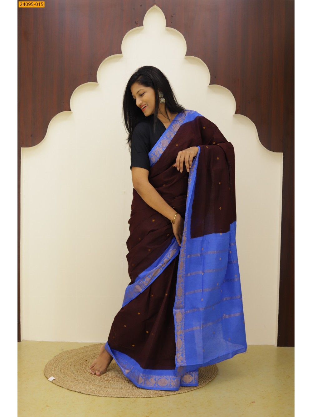 Brown Sungudi Cotton Putta Saree Brown Sungudi Cotton Putta Saree