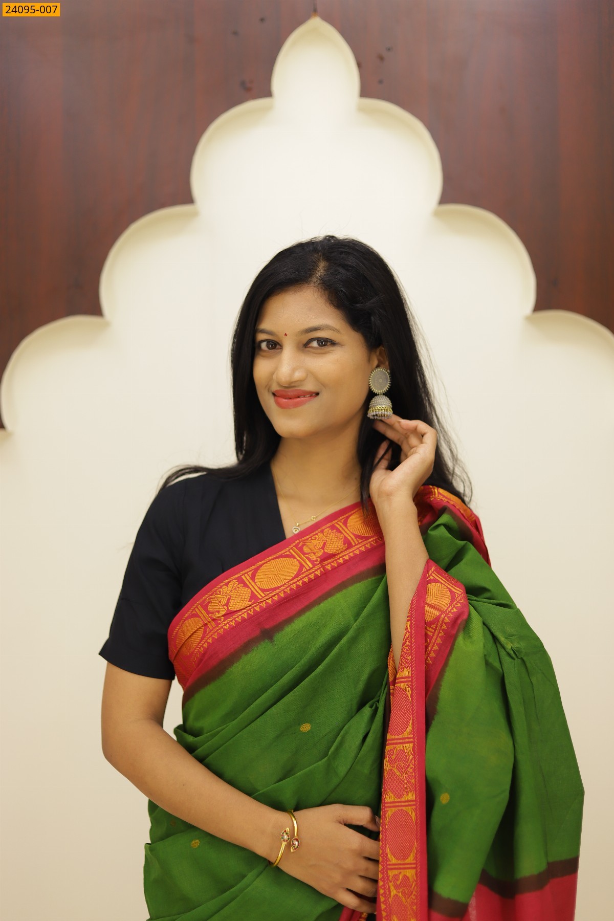 Green Sungudi Cotton Putta Saree