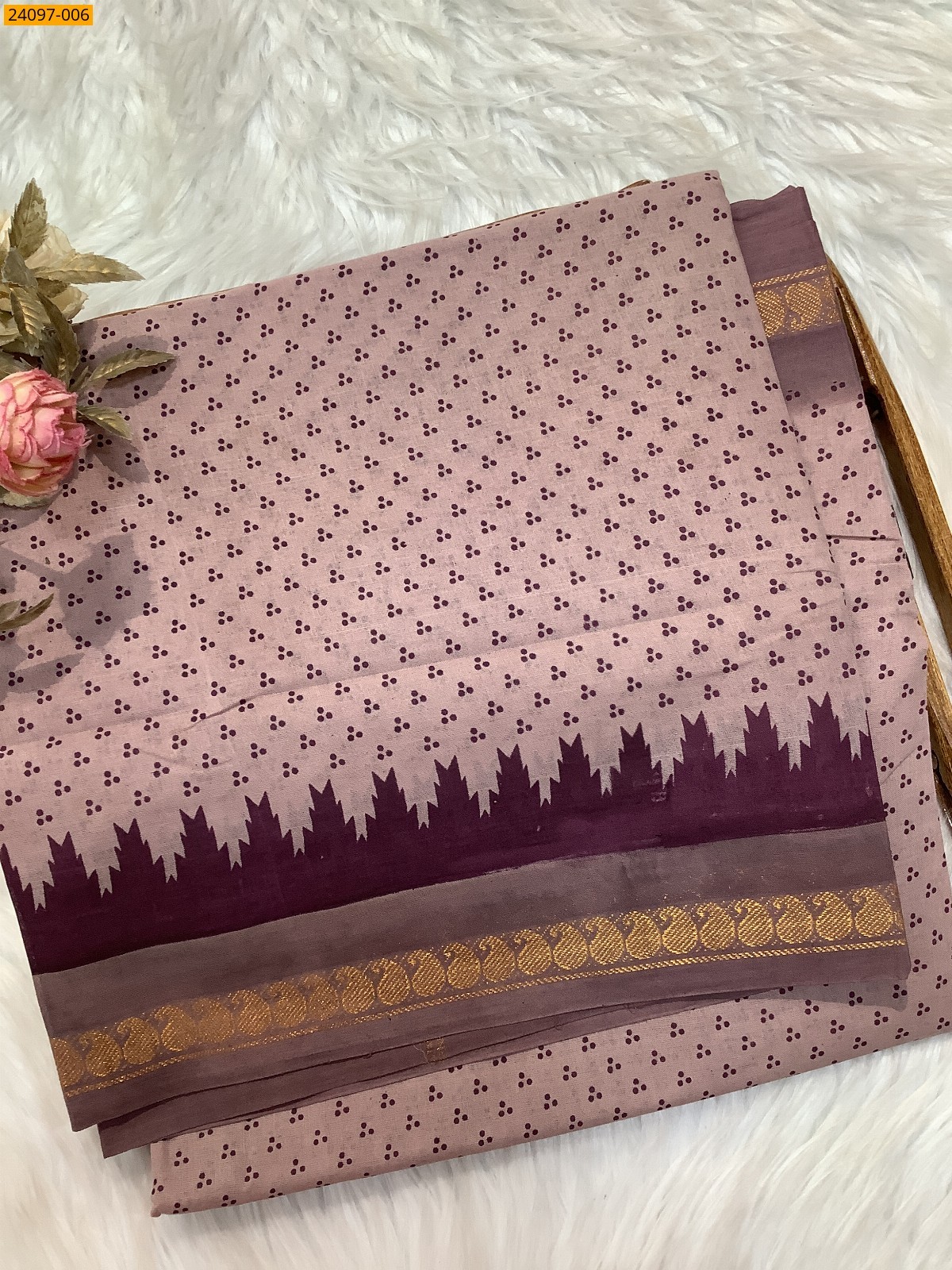 Onion Pink Sungudi Cotton printed saree