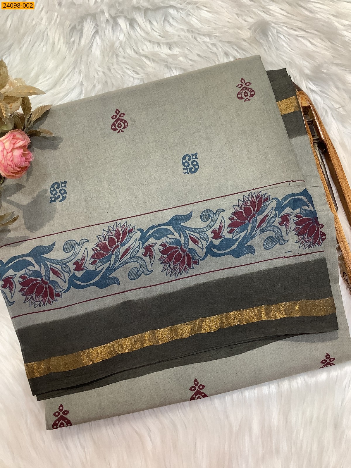 Gray Sungudi Cotton printed saree
