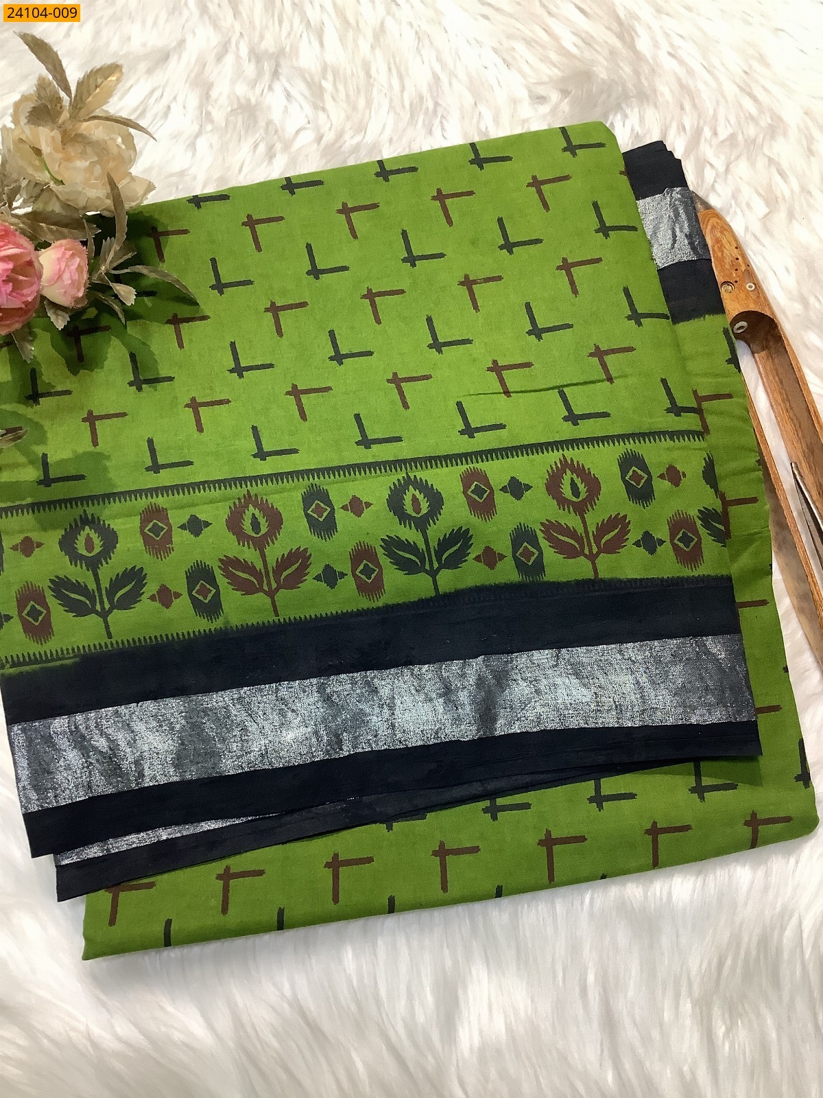 Dark Green Sungudi Cotton Printed Saree
