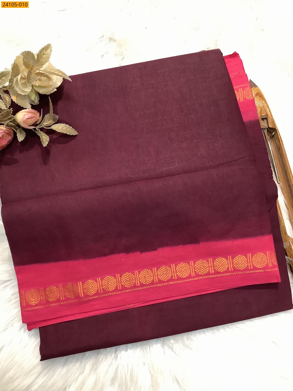 Maroon Sungudi Cotton Saree