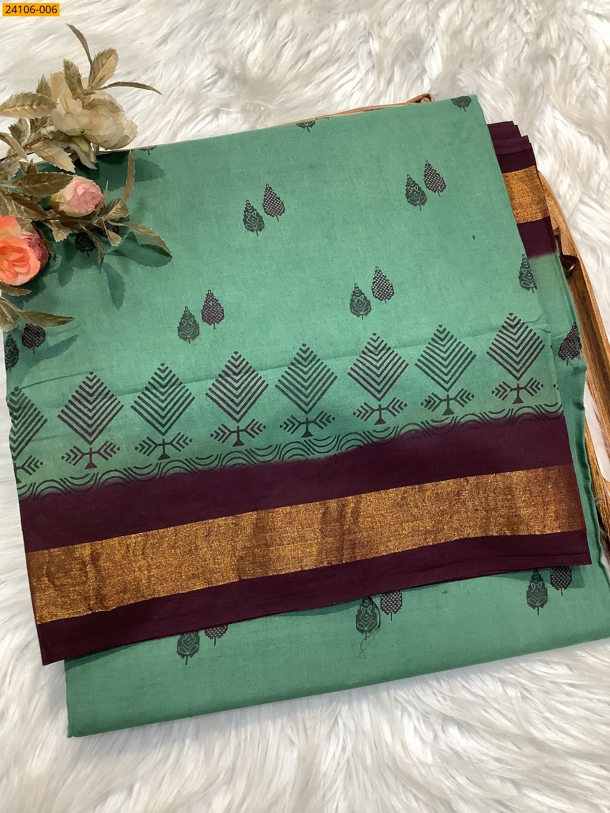 Green Sungudi Cotton Printed Saree