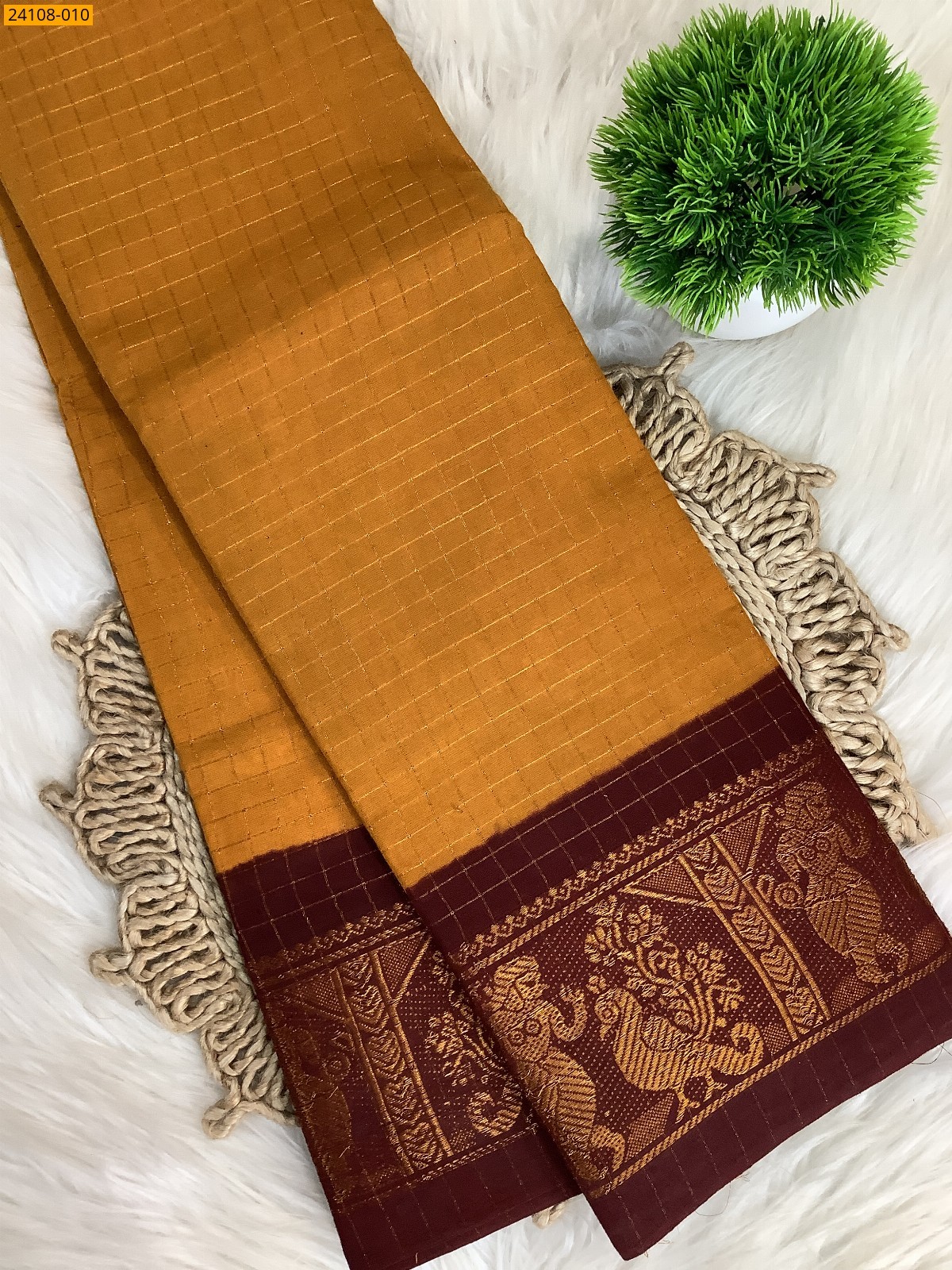 Yellow Sungudi Cotton Zari kattam Sarees