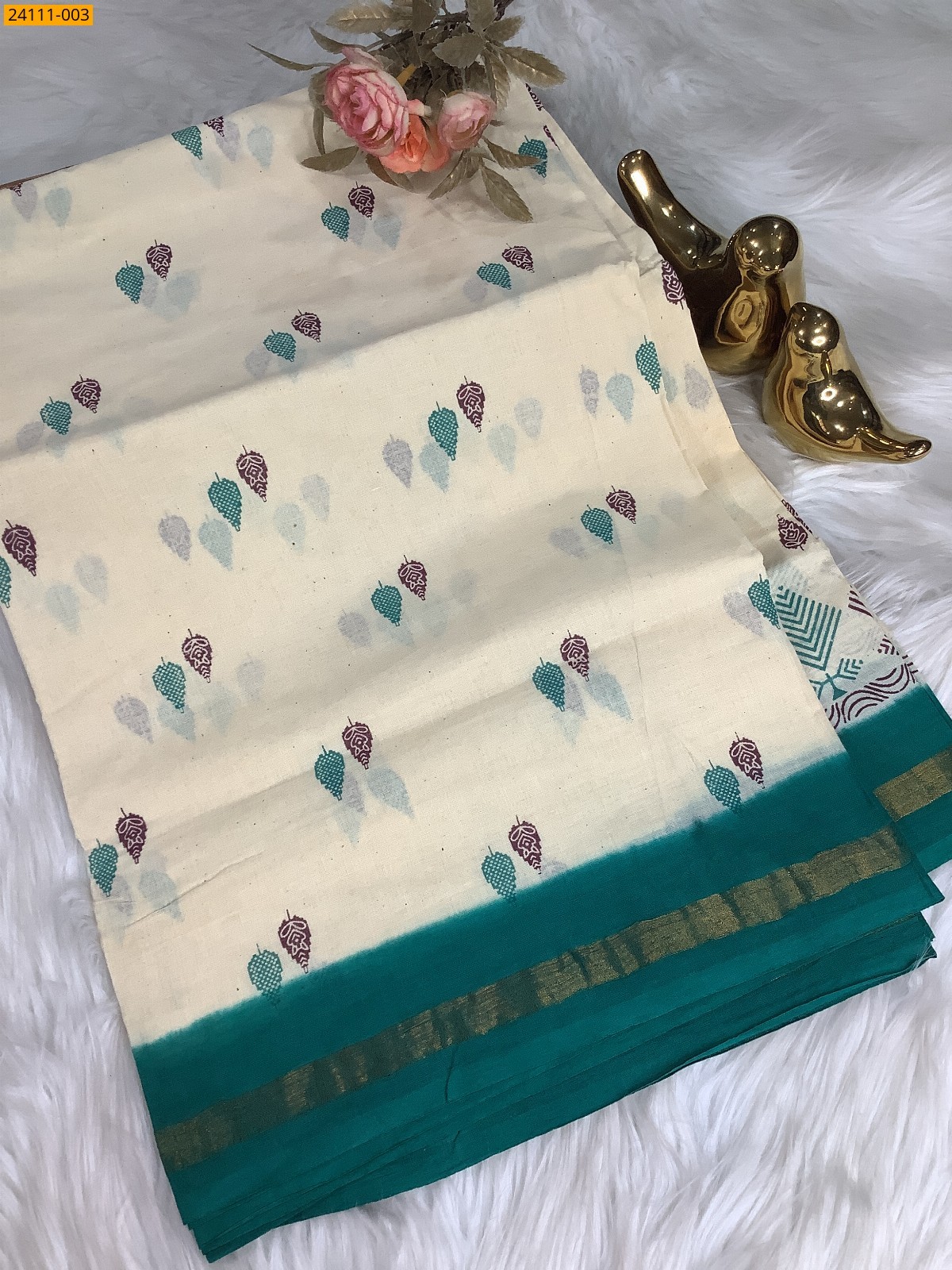 Cream Sungudi Cotton Printed Saree