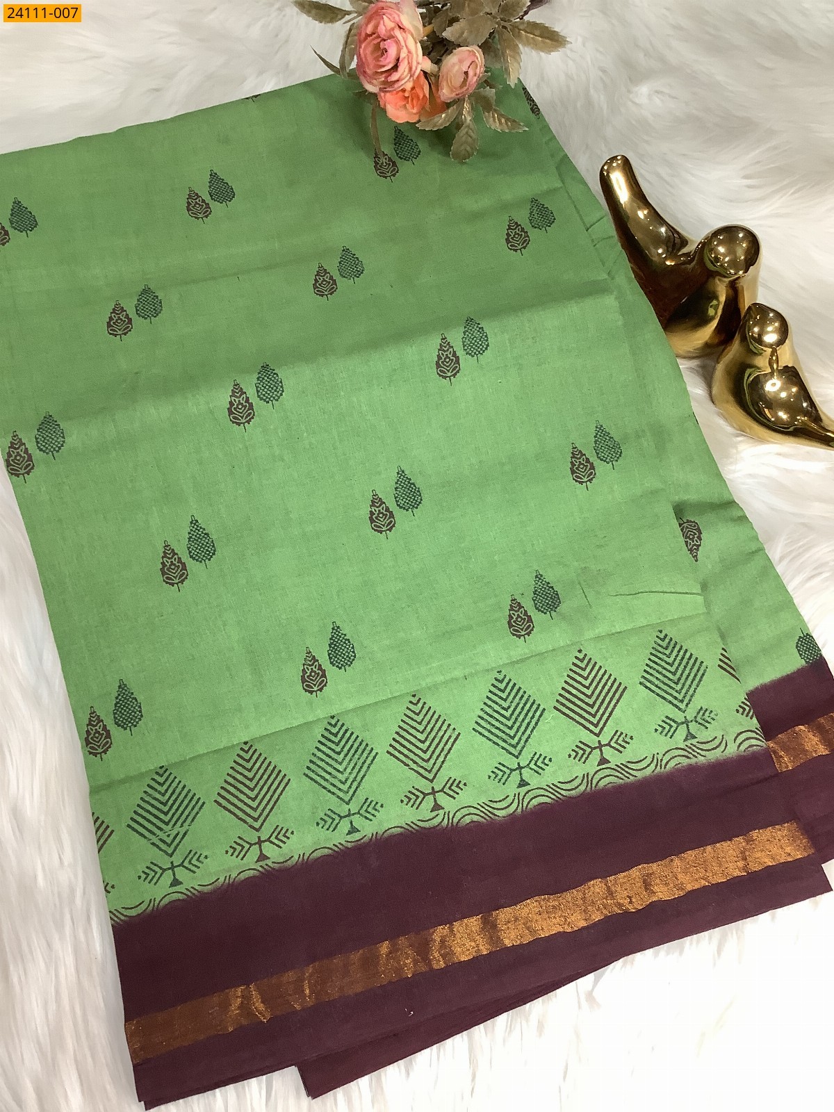 Olive Green Sungudi Cotton Printed Saree