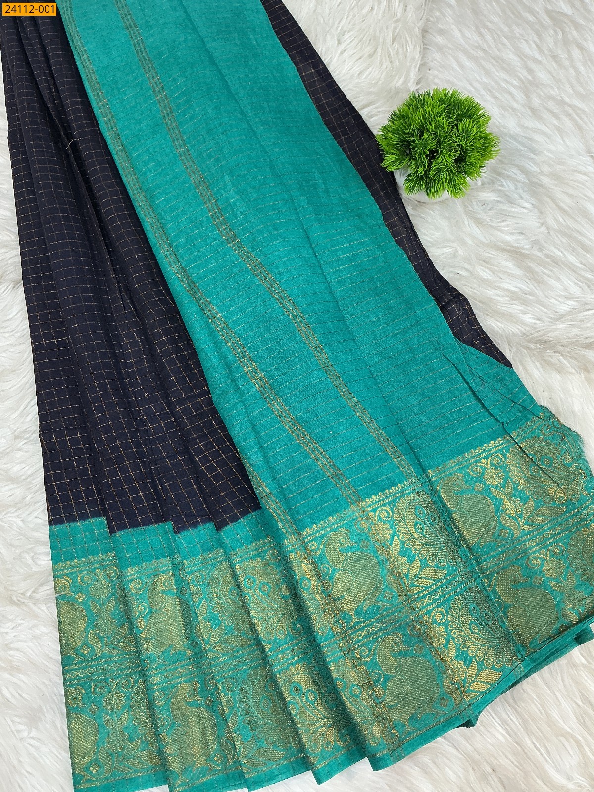 Navy Blue Sungudi Cotton zari kattam Sarees