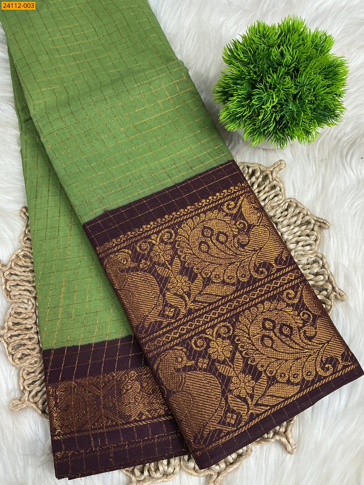 Olive Green Sungudi Cotton zari kattam Sarees