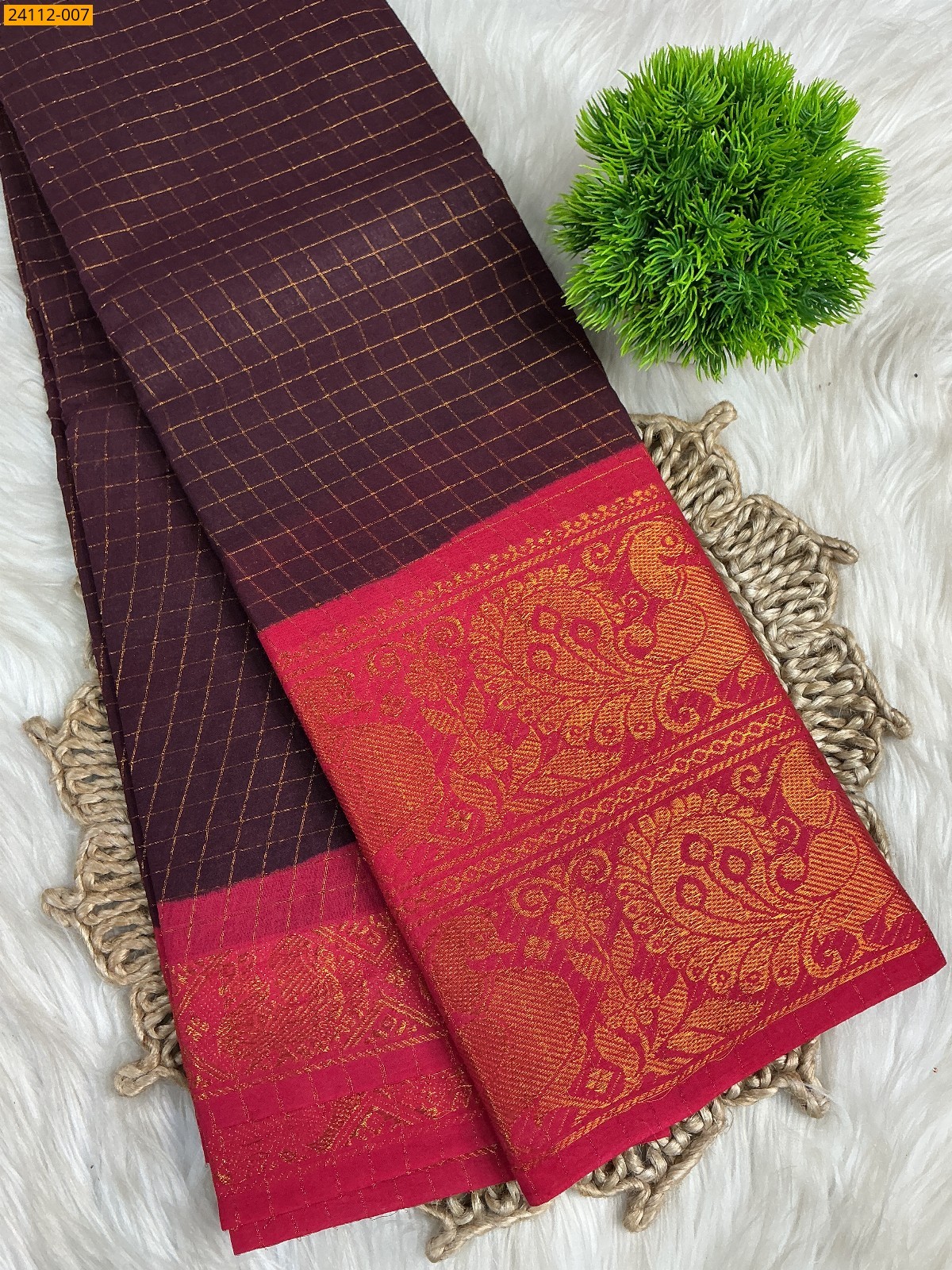 Brown Sungudi Cotton zari kattam Sarees
