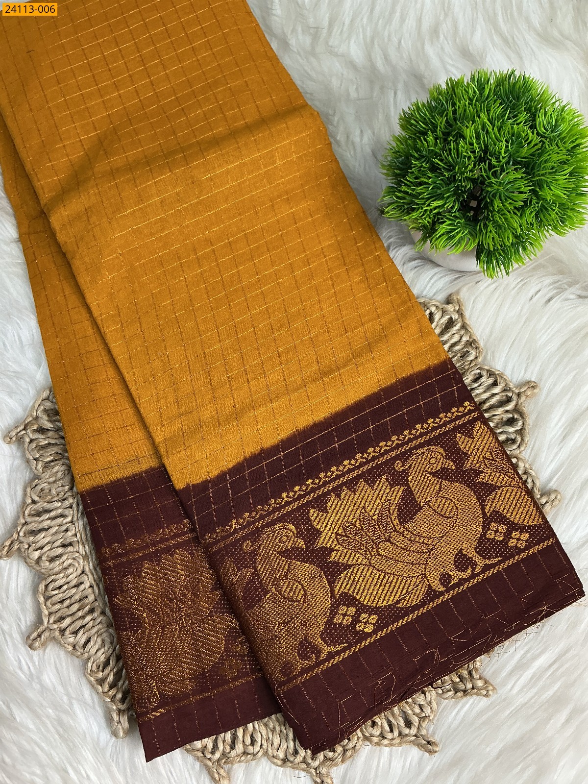 Yellow Sungudi Cotton Zari kattam Sarees