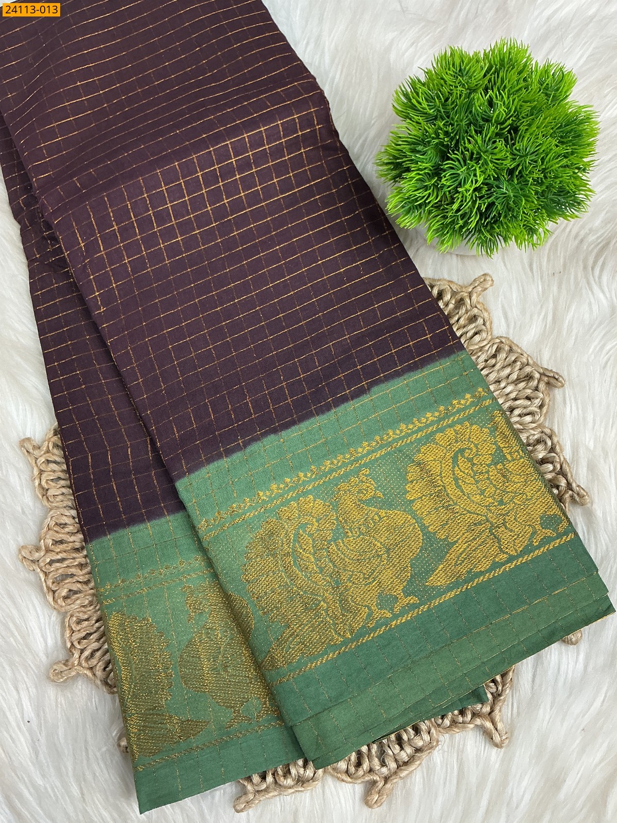 Dark brown Sungudi Cotton Zari kattam Sarees