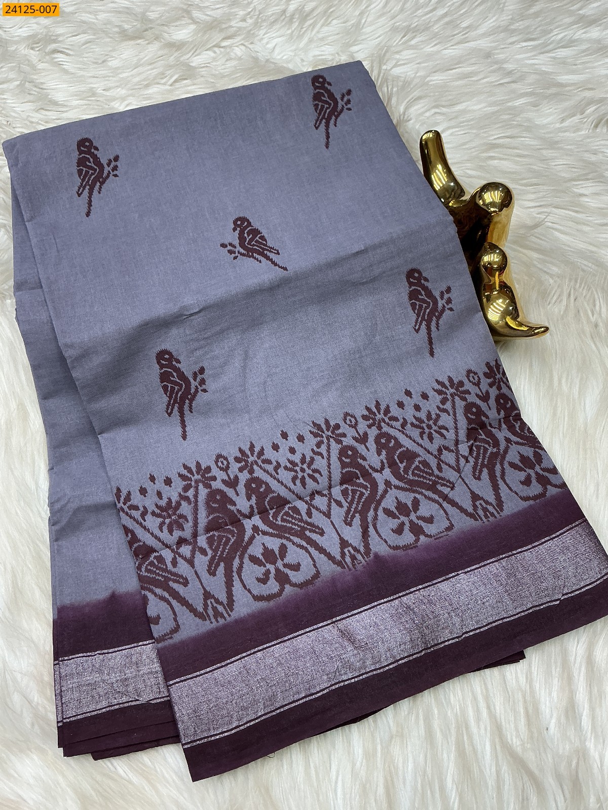 Grey Sungudi cotton printed sarees