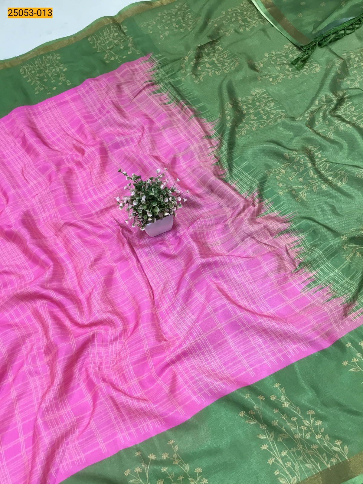 Pink Mulmul Linen Silk Saree