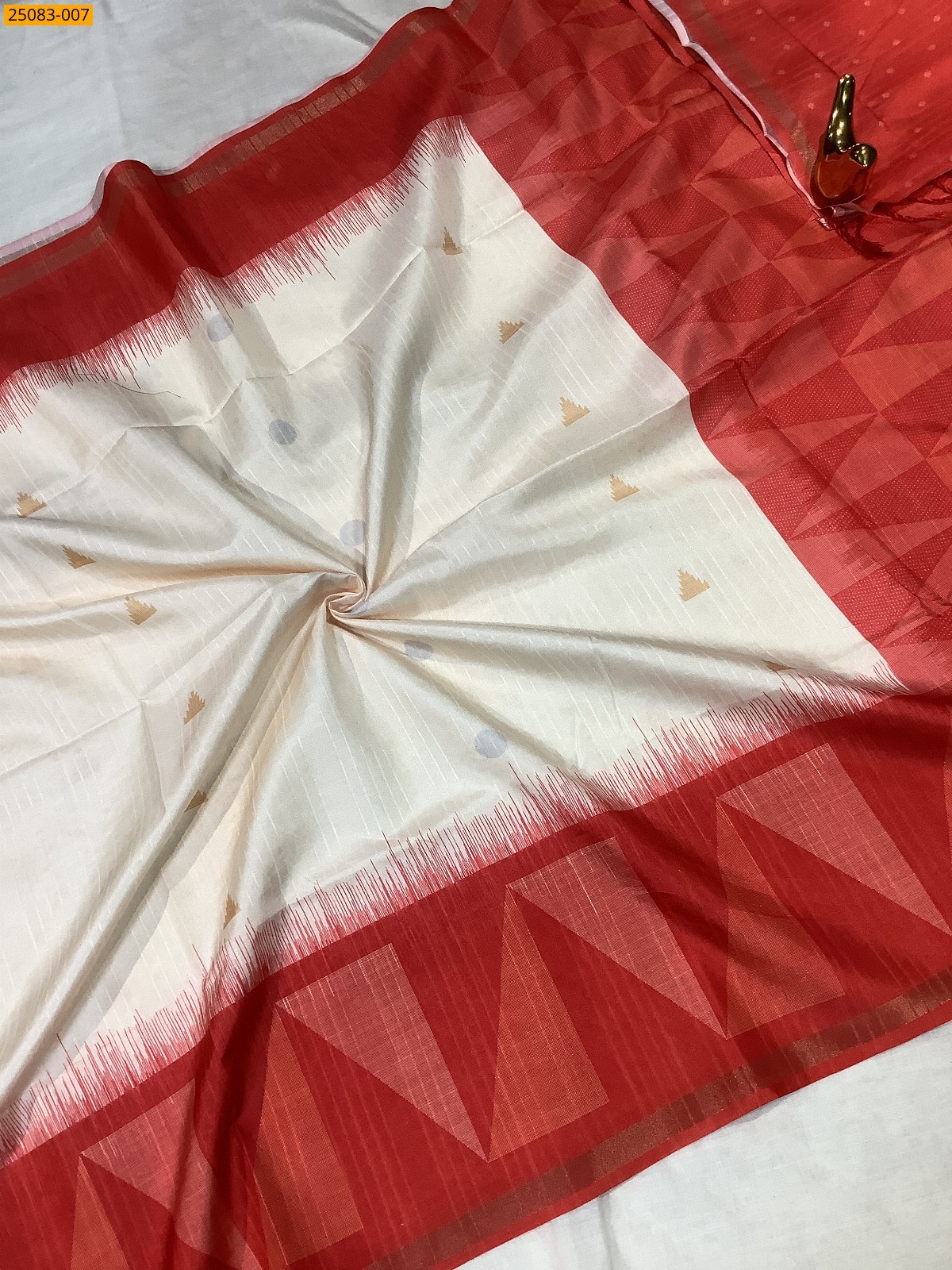 Cream Fancy Chanderi Silk sarees