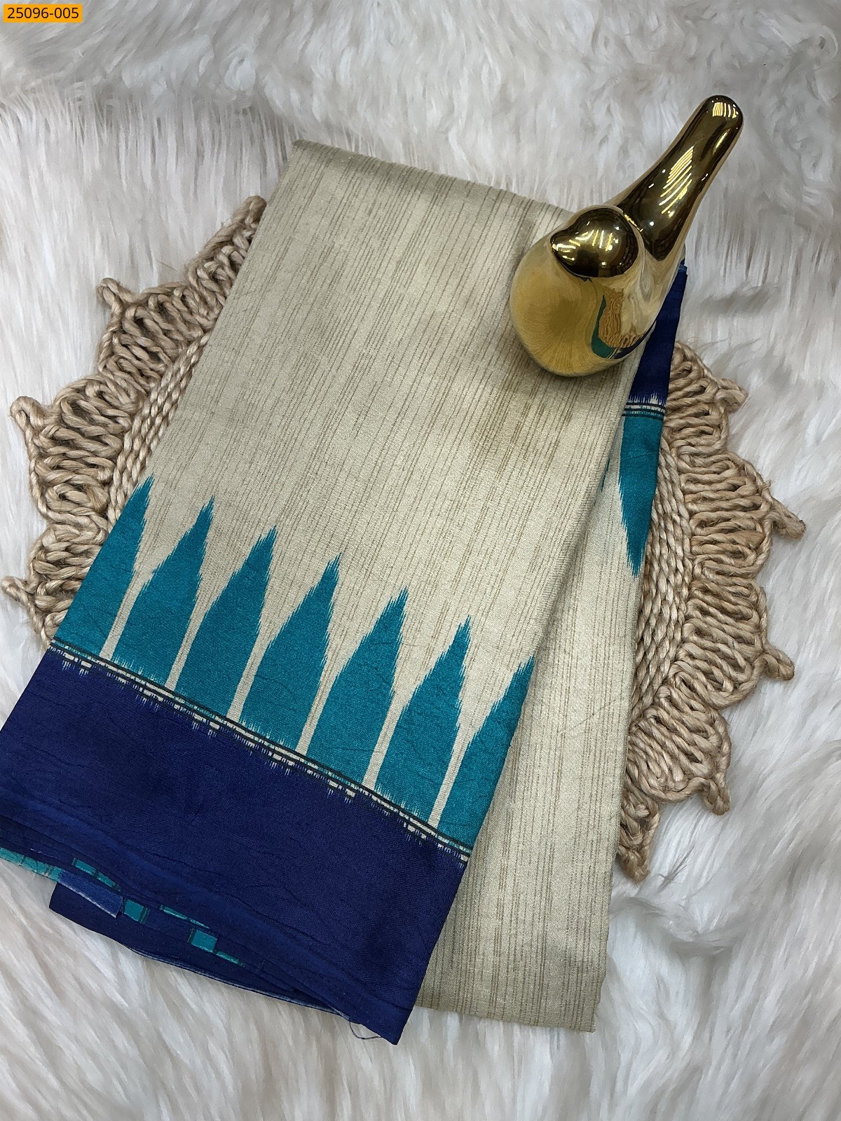 Cream Malgudi Crape Silk Saree