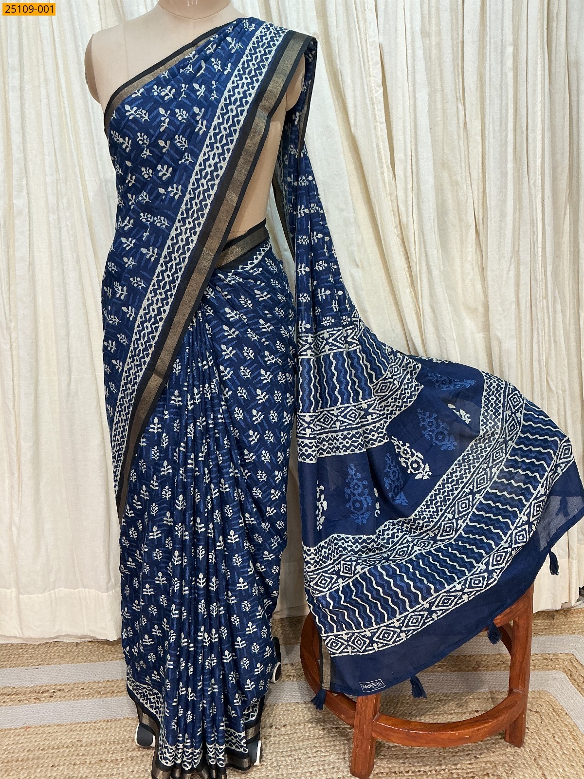 Navy Blue Mulmul Linen Silk Saree