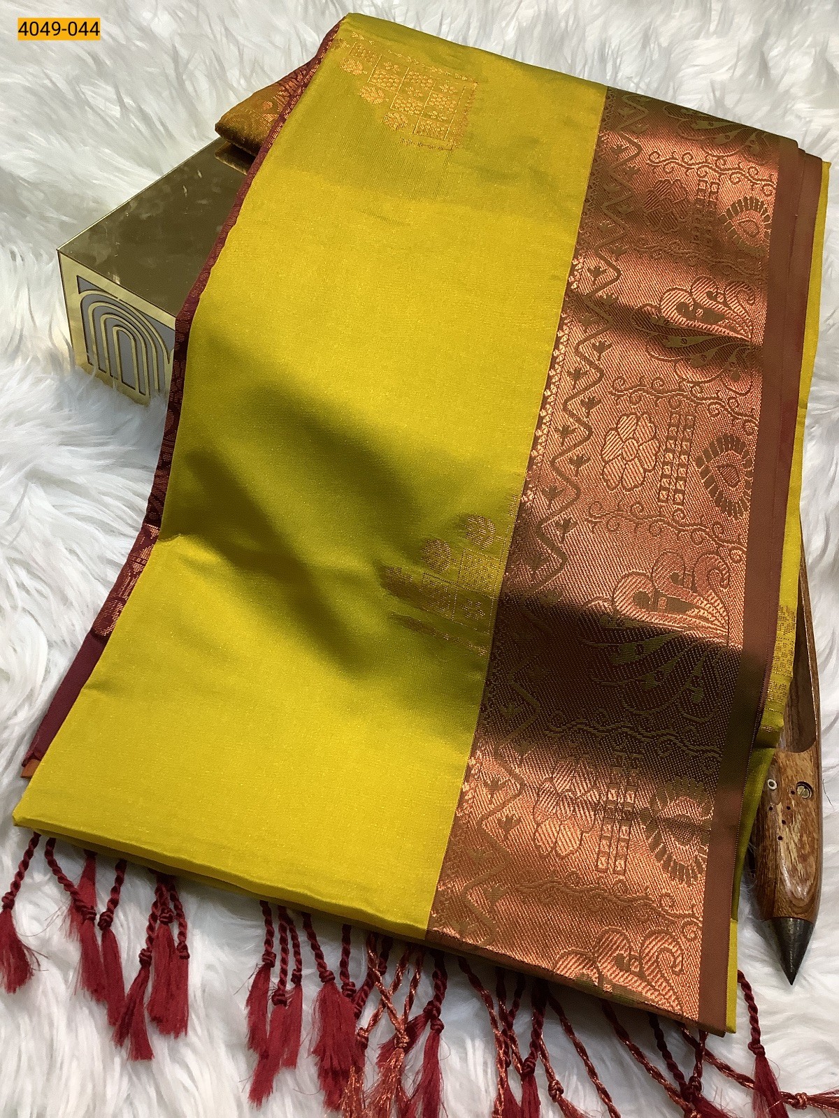 Olive Green Premium Soft Silk Saree