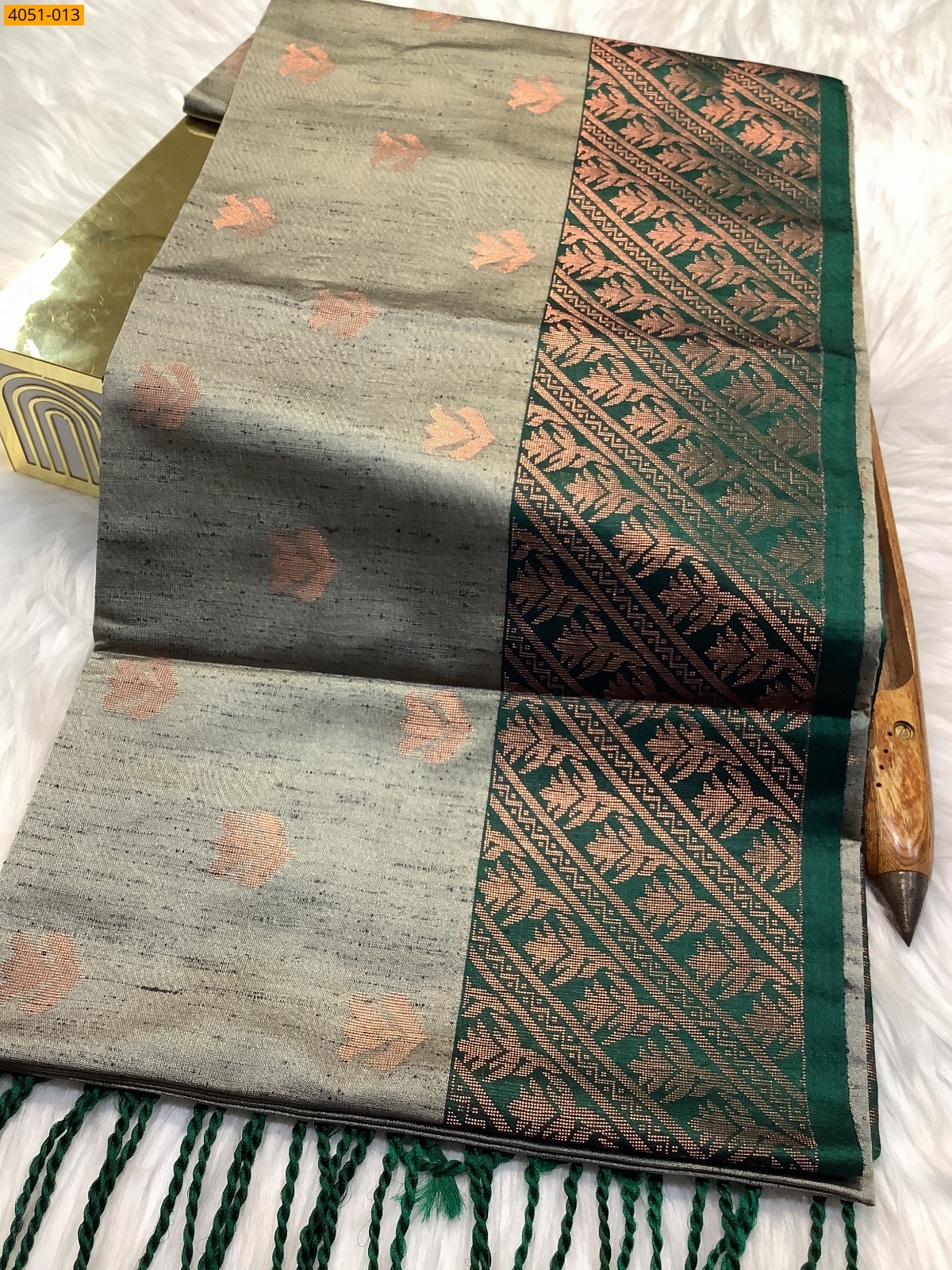 Light Green Kanjivarram soft slub silk saree