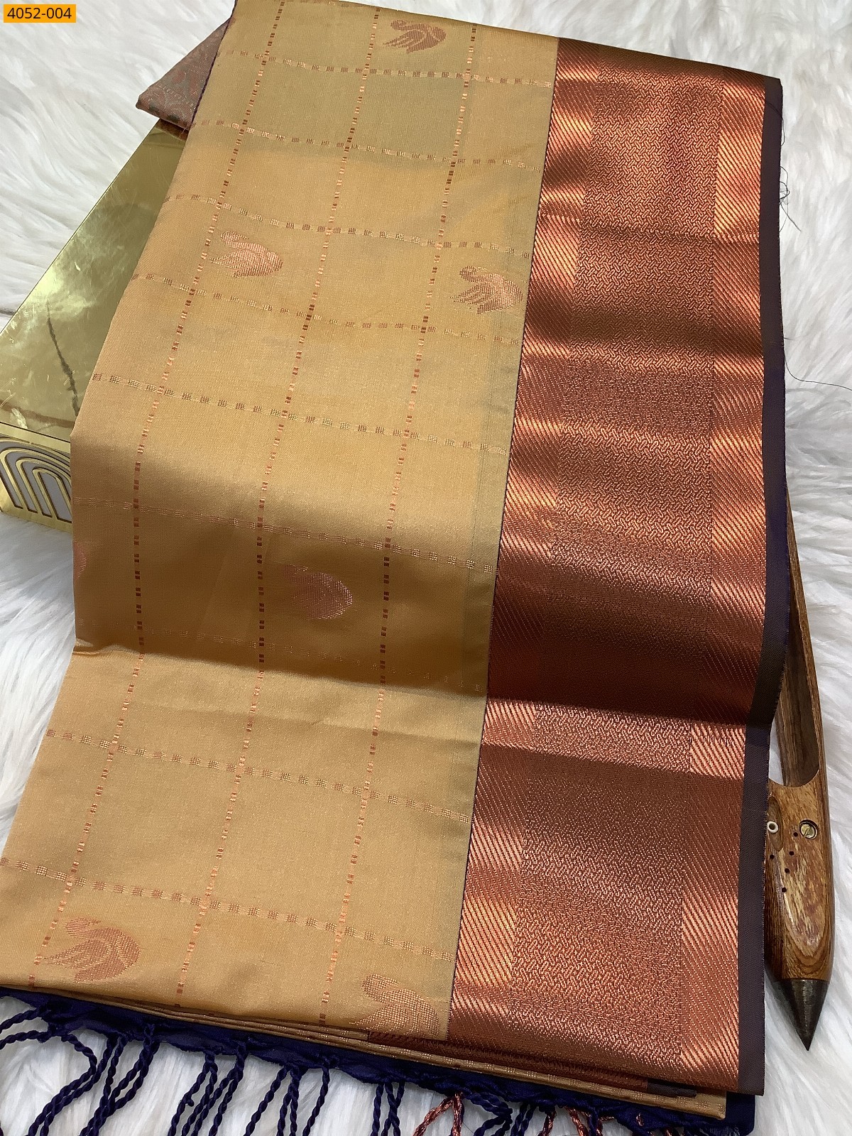 Sandal Kanjivarram soft silk saree