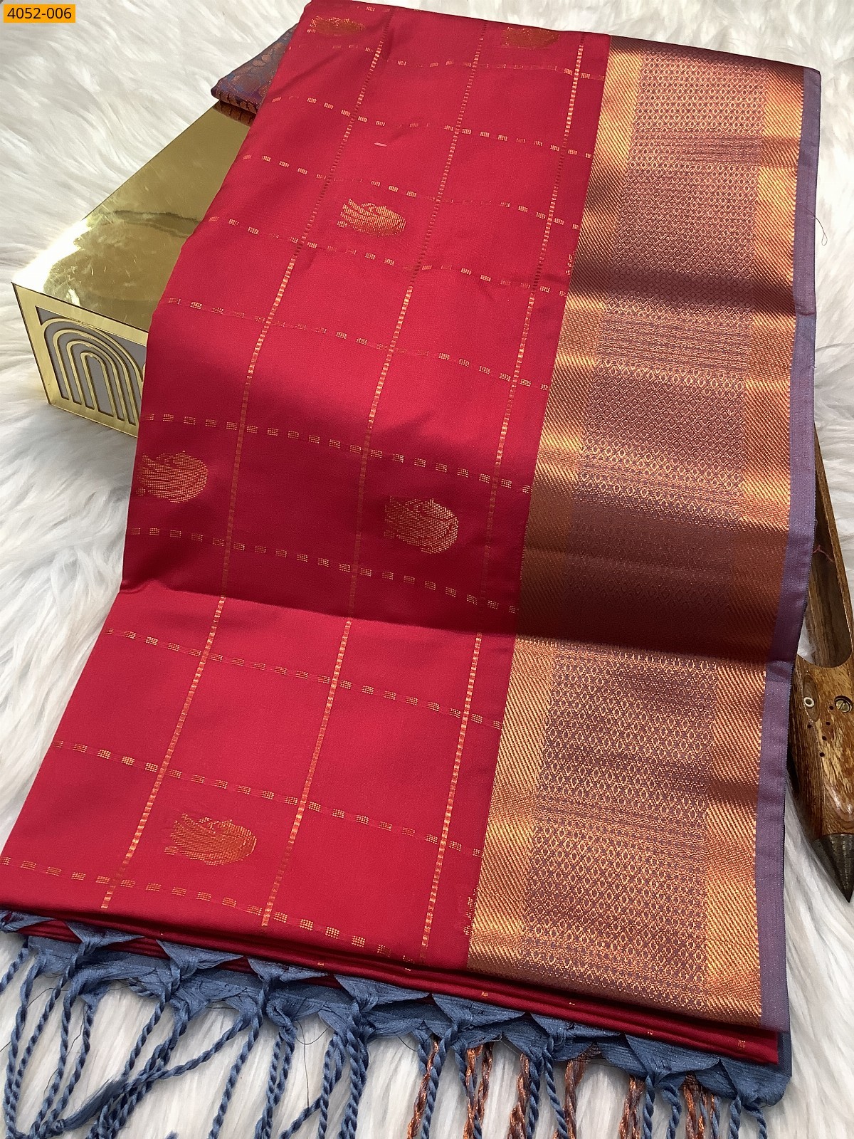 Red Kanjivarram soft silk saree