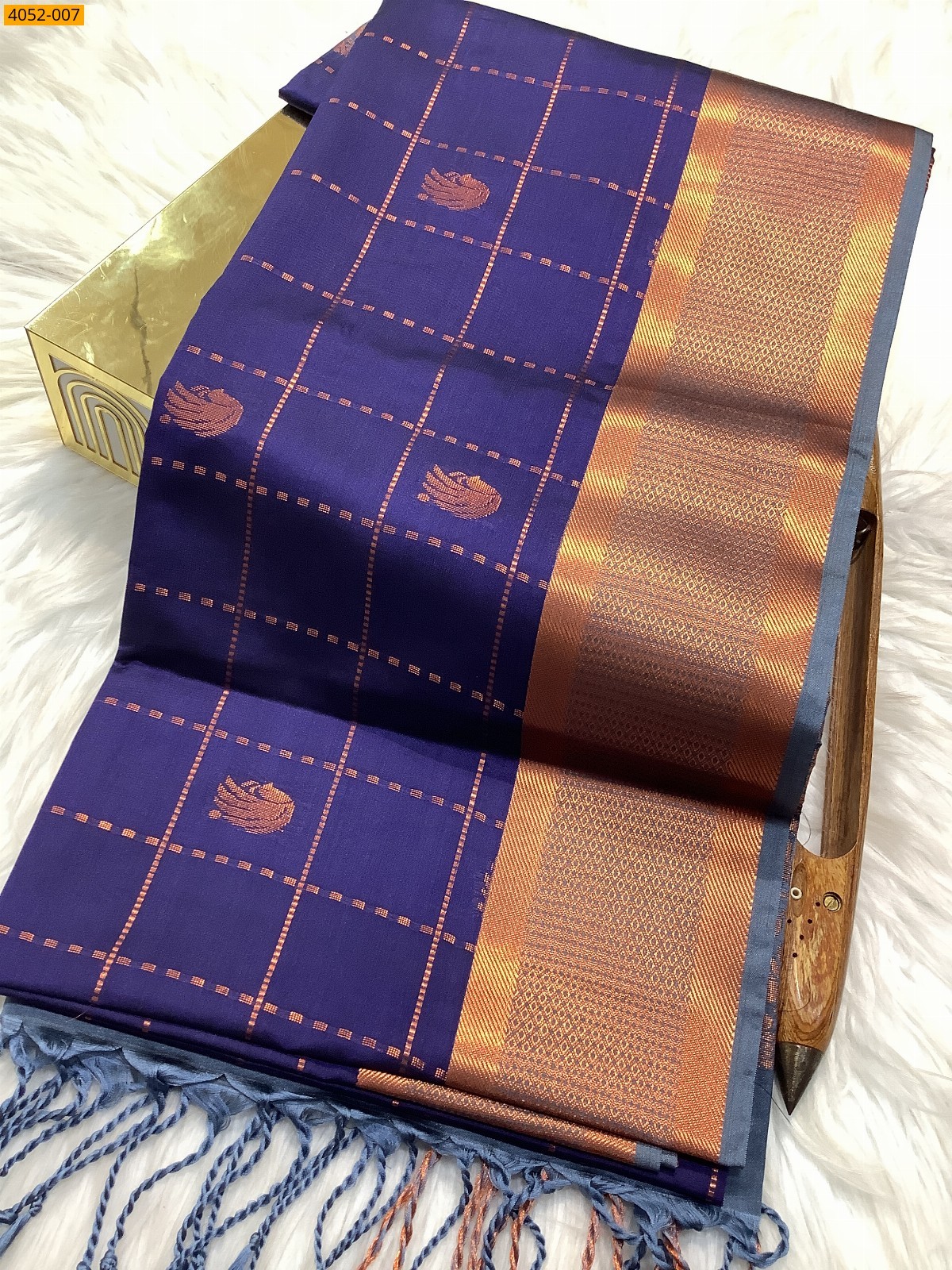 Navy Blue Kanjivarram soft silk saree