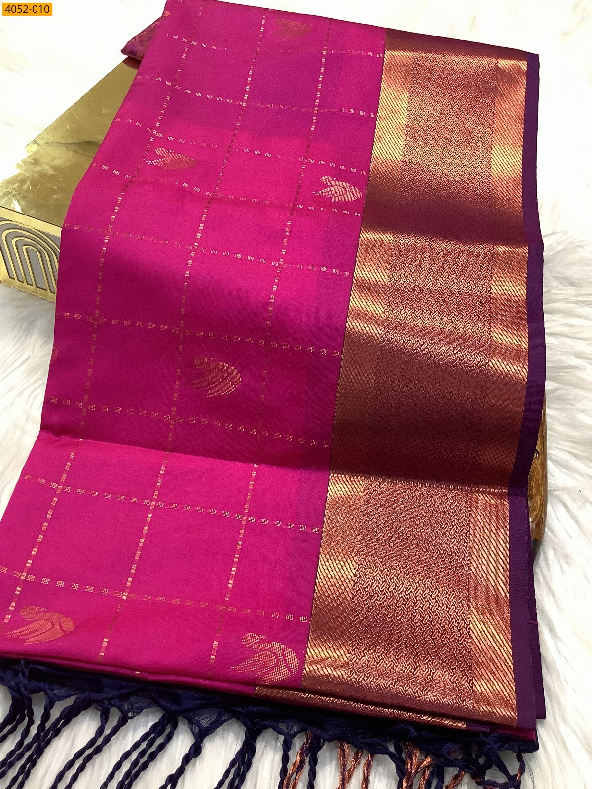 Dark Green Kanjivarram soft silk saree