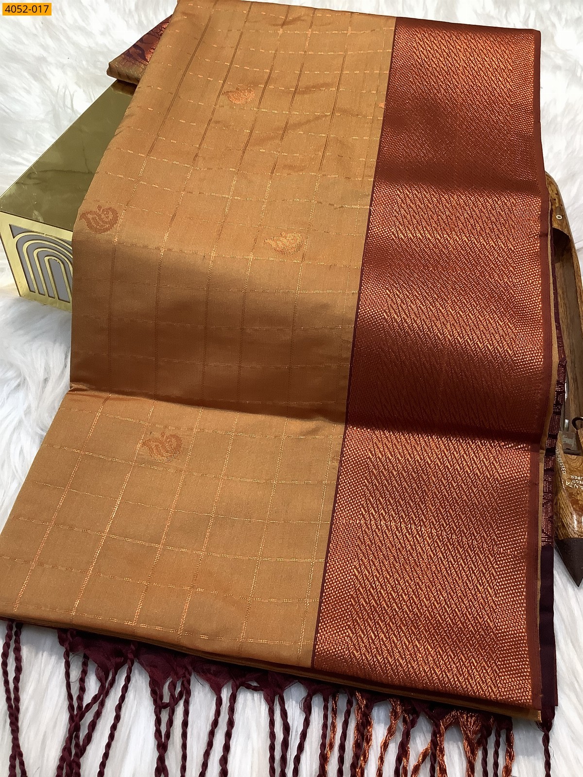 Dark Green Kanjivarram soft silk saree