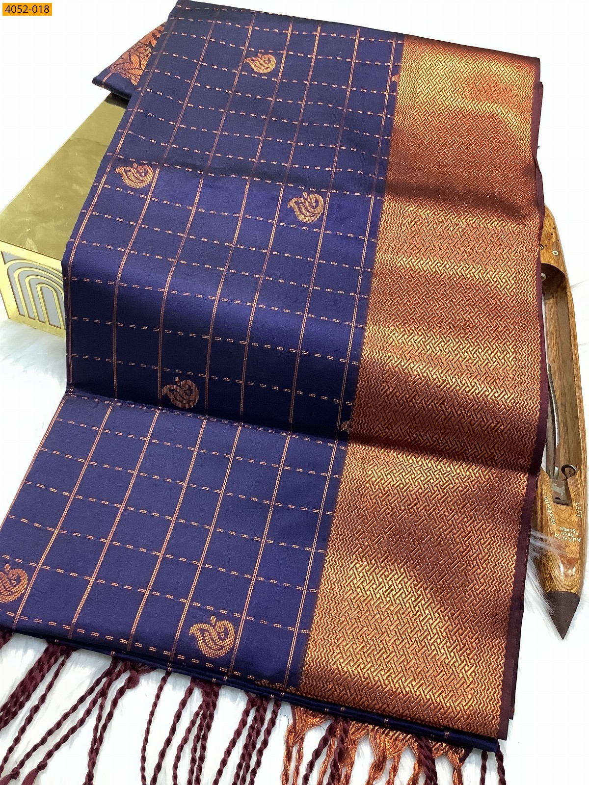 Navy Blue Kanjivarram soft silk saree