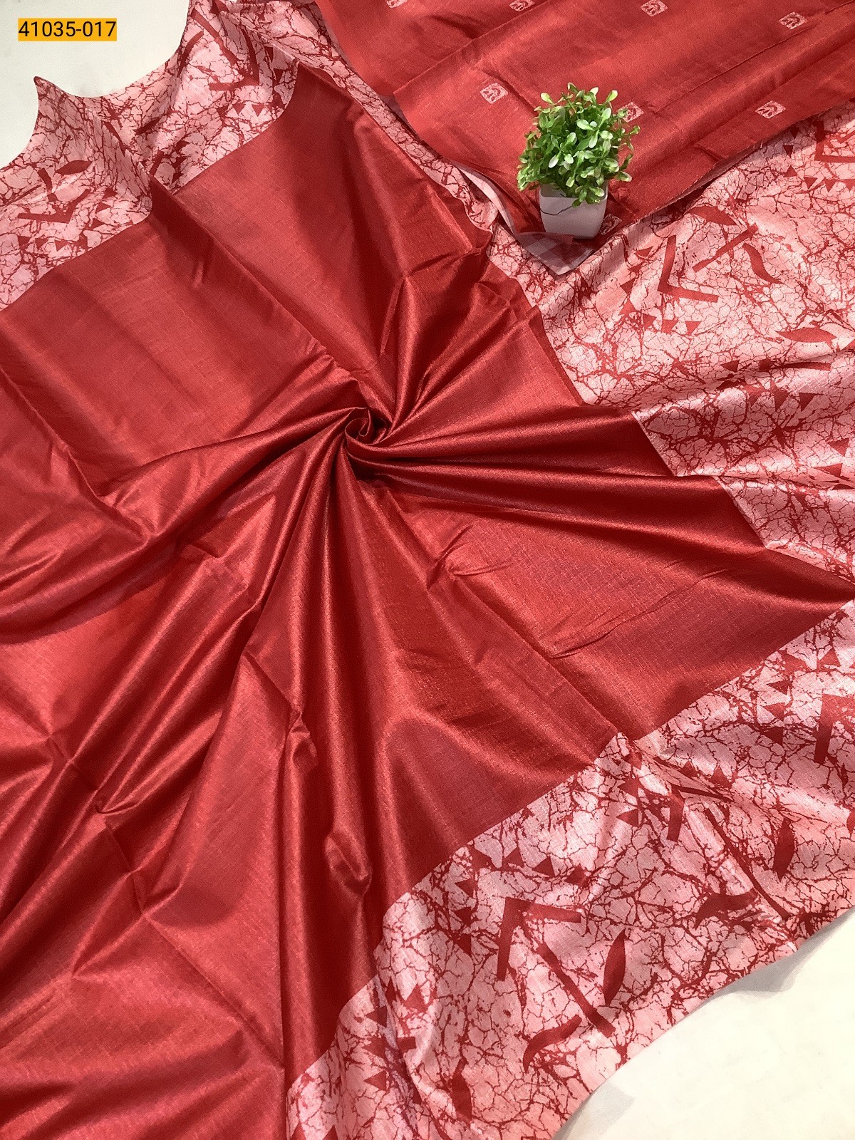 Red Linen cotton printed sarees