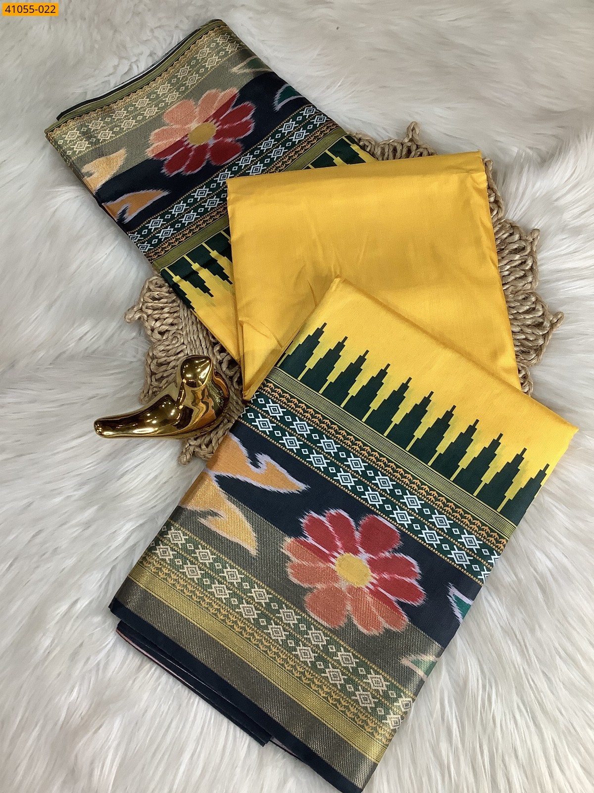 Pochampally Printed Dola Silk Saree Pochampally Printed Dola Silk Saree