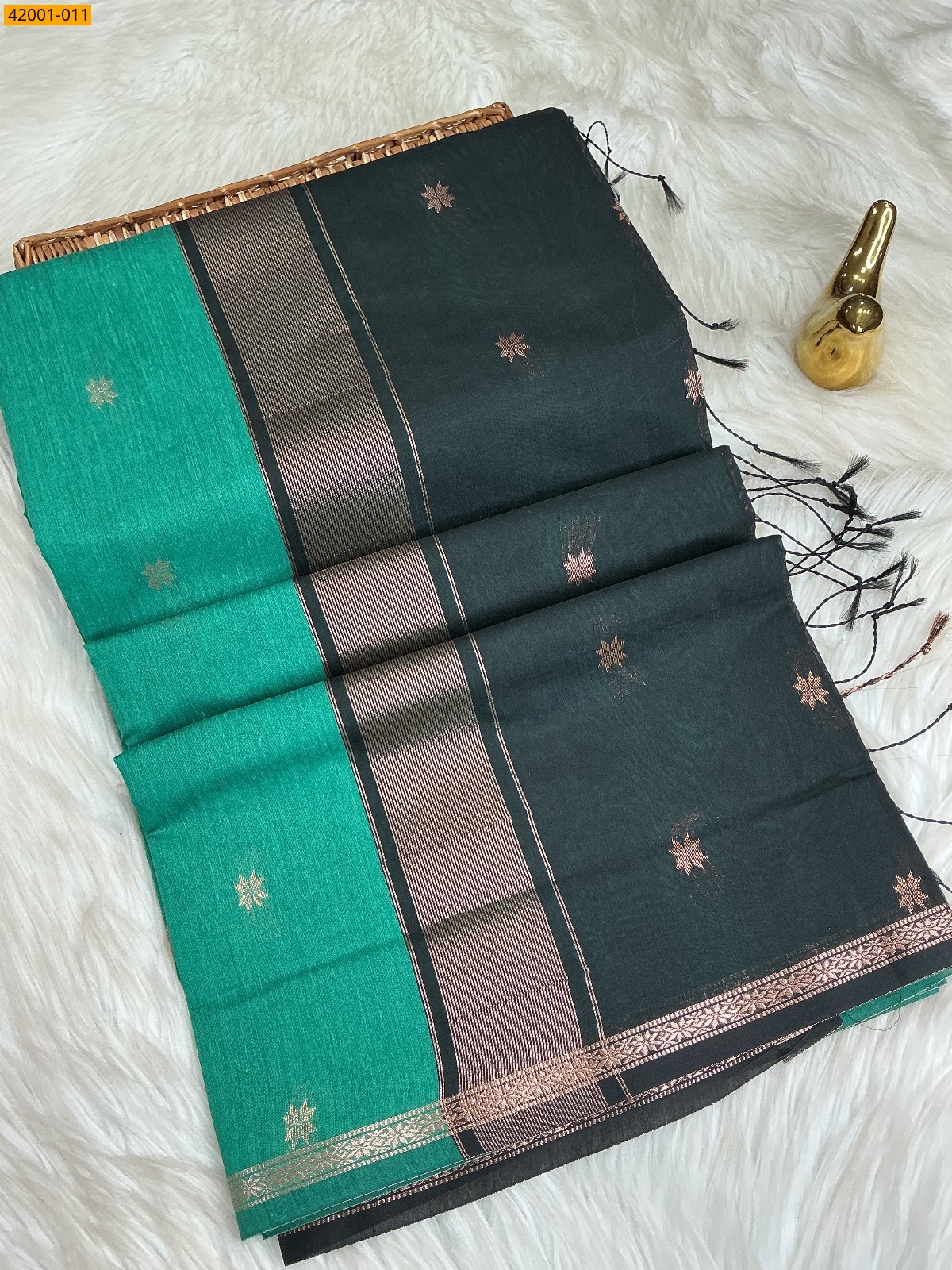 Rama Green With Black Maheswari Cotton Saree