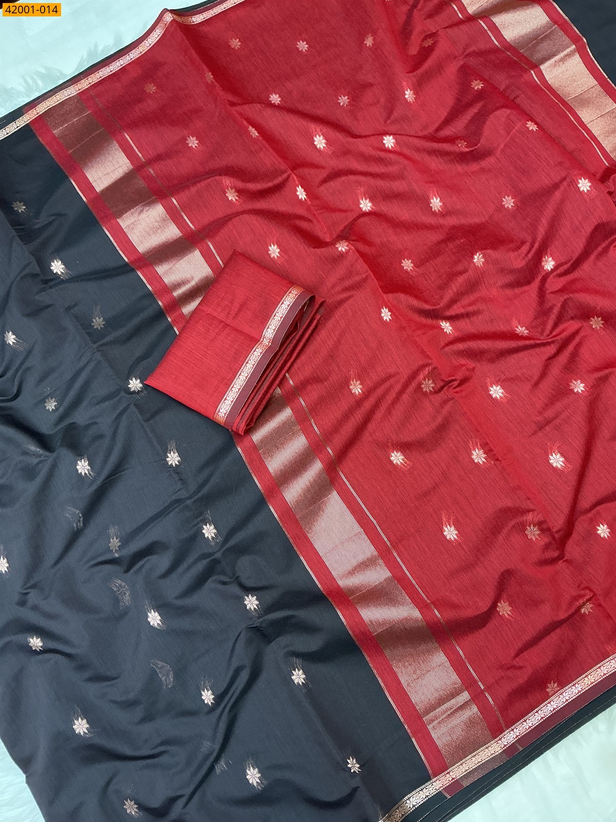 Black With Red Maheswari Cotton Saree