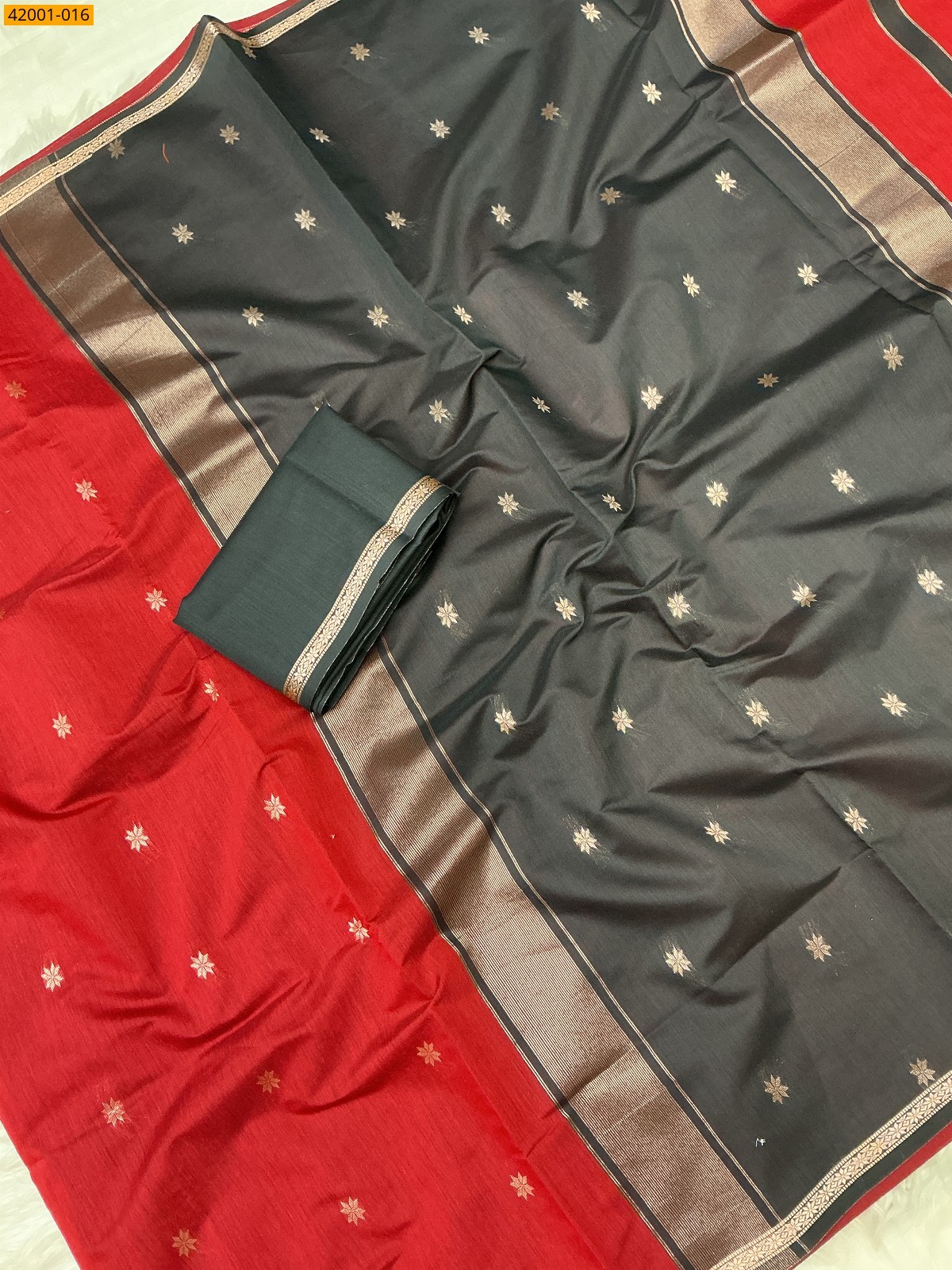 Red With Black Maheswari Cotton Saree