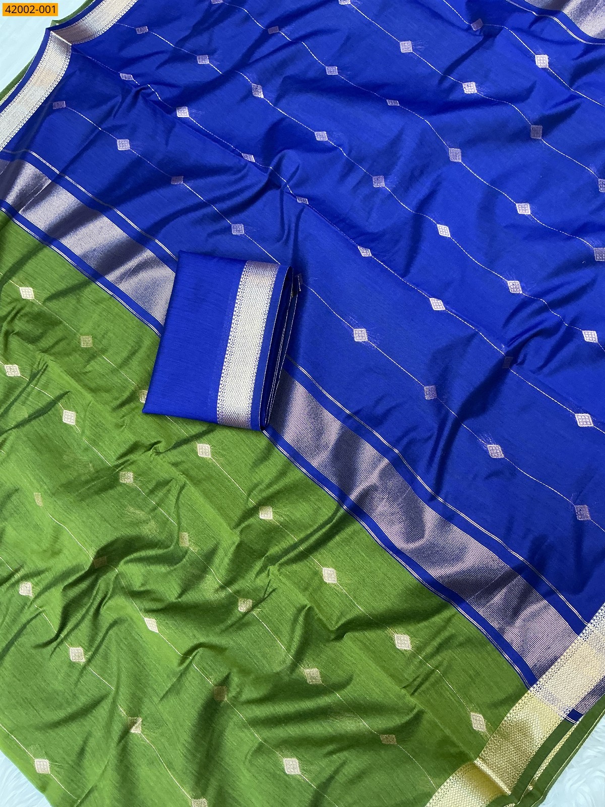 Green With Royal Blue Maheswari Cotton Saree