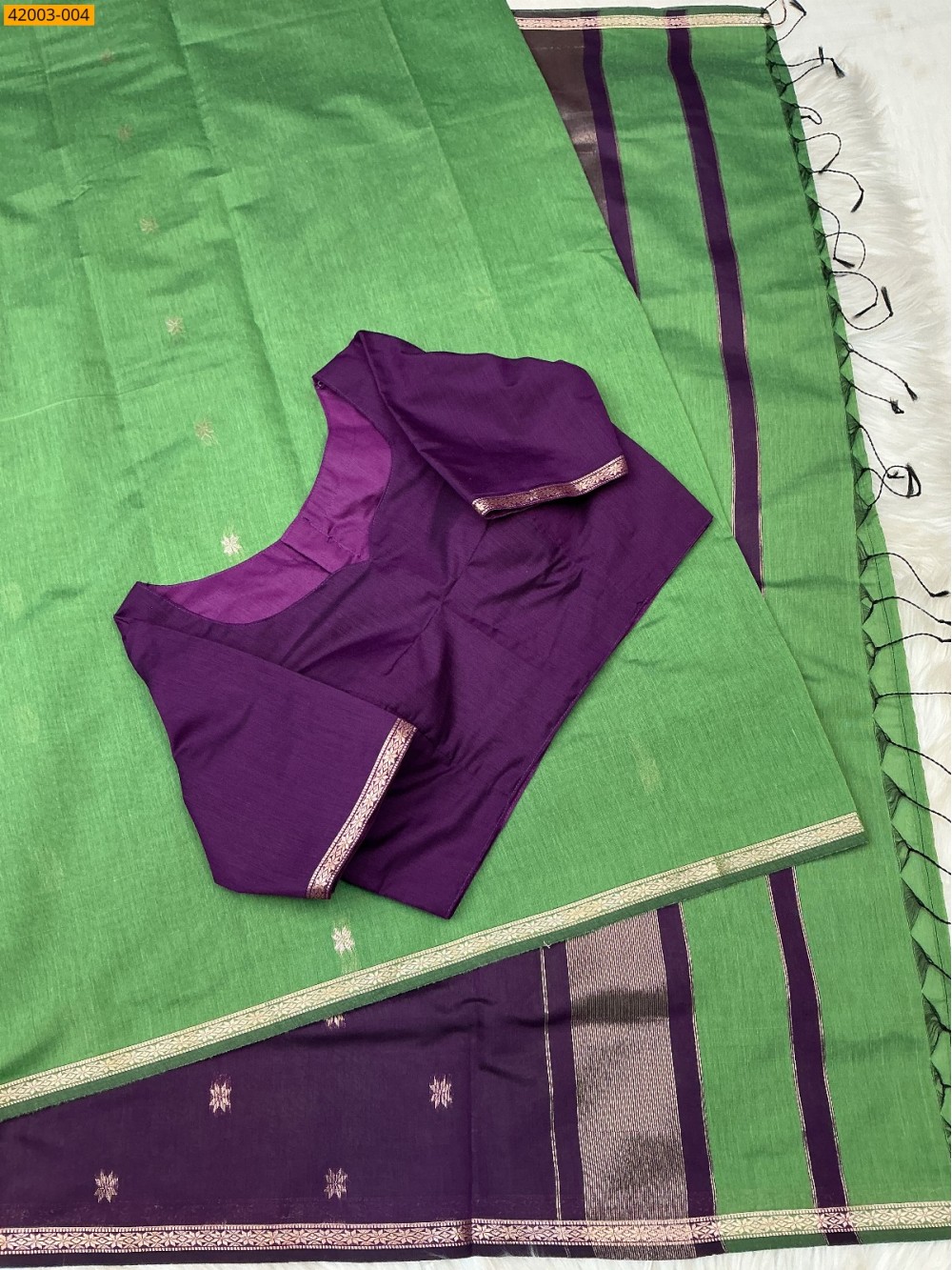 Green Maheswari Cotton Saree Green Maheswari Cotton Saree